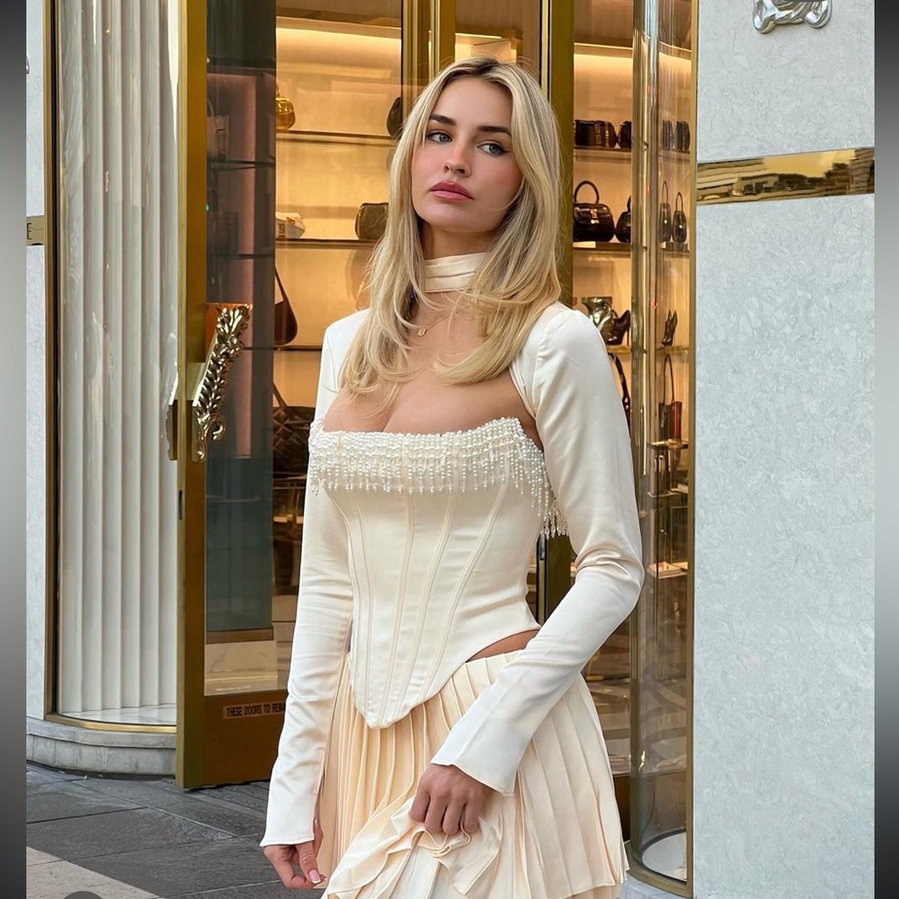 HOUSE OF CB 'Aubrie' Vintage Cream Embellished Satin Corset With Sleeve Size L - Picture 13 of 16